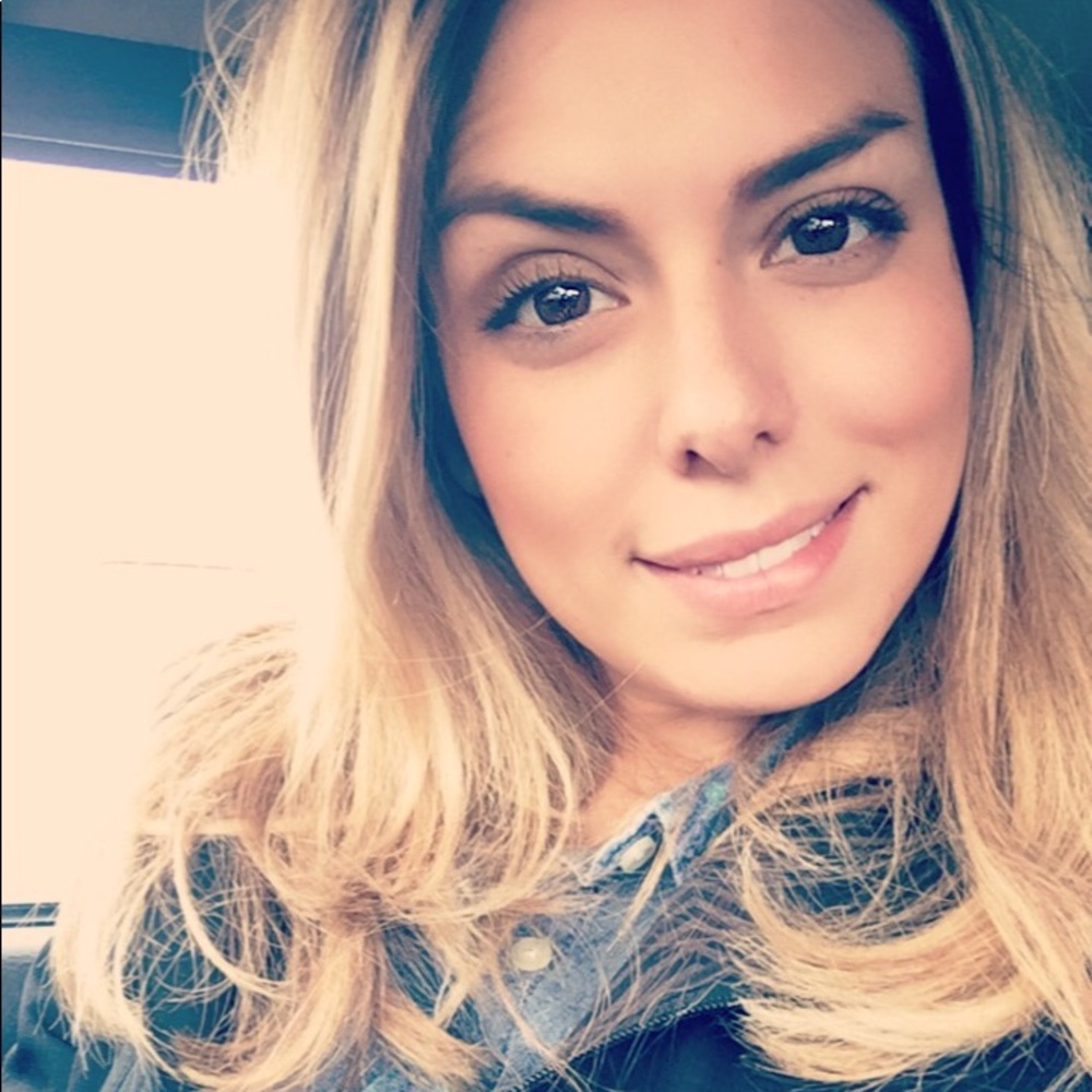 Meet your Posher, Alyssa